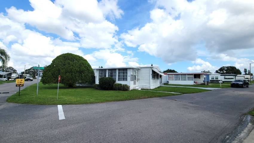 183 Juniper Drive West a Dundee, FL Mobile or Manufactured Home for Sale